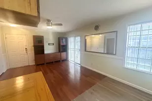 2750 Holly Hall St, Houston, TX 77054 - Photo 9