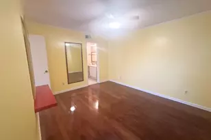 2750 Holly Hall St, Houston, TX 77054 - Photo 13