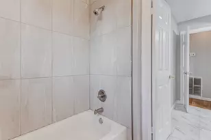 8622 Connaught Garden Dr, Houston, TX 77083 - Photo 31