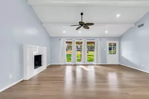 254 Point Clear Dr, Conroe, TX 77304 - Photo 3