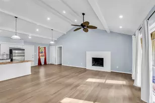 254 Point Clear Dr, Conroe, TX 77304 - Photo 5