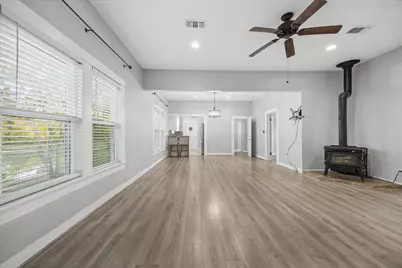 10347 Pless Rd, Cat Spring, TX 78933 - Photo 9