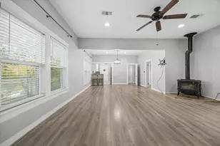 10347 Pless Rd, Cat Spring, TX 78933 - Photo 9