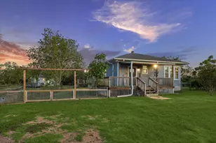 10347 Pless Rd, Cat Spring, TX 78933 - Photo 5