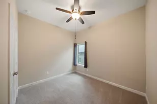 262 Pleasant Hl Wy, Conroe, TX 77304 - Photo 3