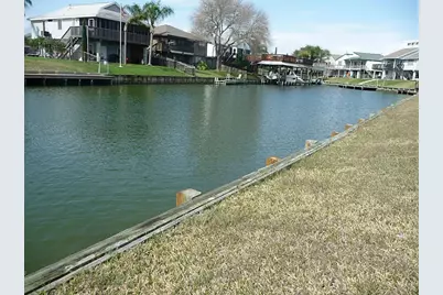 2 N Redwing Street, La Marque, TX 77568 - Photo 9