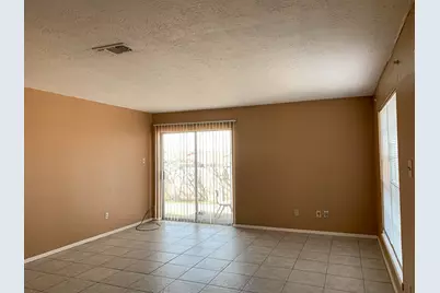 703 Ruth Ct #B, Navasota, TX 77868 - Photo 5
