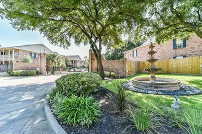 2255 Braeswood Park Drive #176, Houston, TX 77030 - Photo 3