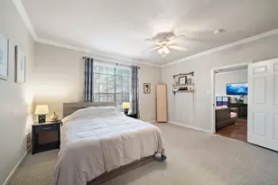 2255 Braeswood Park Dr, Houston, TX 77030 - Photo 13