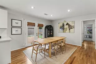 2303 Bron Holly Dr, Houston, TX 77018 - Photo 7