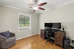 2303 Bron Holly Dr, Houston, TX 77018 - Photo 21