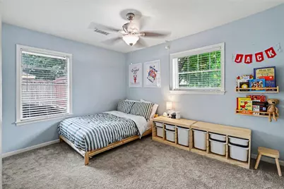 2303 Bron Holly Drive, Houston, TX 77018 - Photo 19