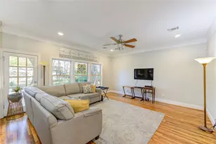 1550 Sue Barnett Dr, Houston, TX 77018 - Photo 11