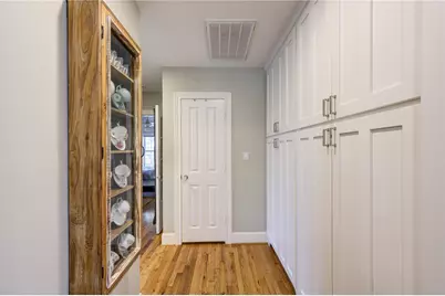 1550 Sue Barnett Drive, Houston, TX 77018 - Photo 13