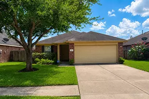 102 San Simeon Dr, Manvel, TX 77578 - Photo 1