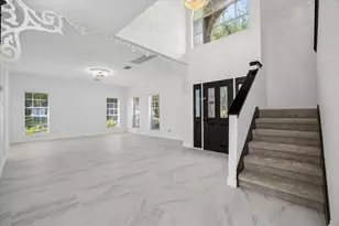 2431 Parkwood Ln, Sugar Land, TX 77479 - Photo 3