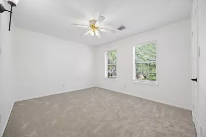 2431 Parkwood Lane, Sugar Land, TX 77479 - Photo 13