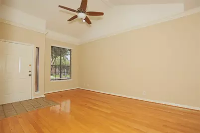 107 Manor Place, Lake Jackson, TX 77566 - Photo 5