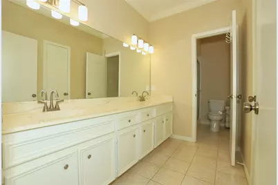 107 Manor Place, Lake Jackson, TX 77566 - Photo 11