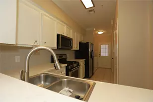 107 Manor Pl, Lake Jackson, TX 77566 - Photo 7