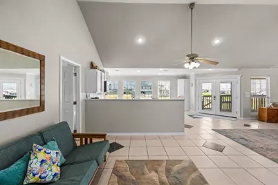 970 Gulfview Drive, Port Bolivar, TX 77650 - Photo 17