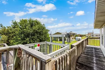 970 Gulfview Drive, Port Bolivar, TX 77650 - Photo 33