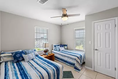 970 Gulfview Drive, Port Bolivar, TX 77650 - Photo 25