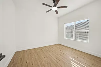 2017 Common Street, Houston, TX 77009 - Photo 7