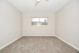 8323 Blacksmith Dr, Houston, TX 77064 - Photo 25