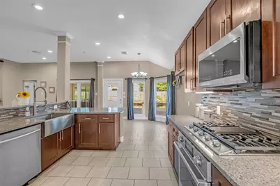 11506 Faulkey Gully Circle, Houston, TX 77070 - Photo 15