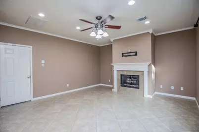 18 Bowie Bend Court, Conroe, TX 77385 - Photo 15