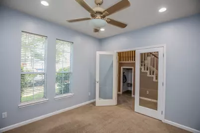 18 Bowie Bend Court, Conroe, TX 77385 - Photo 9