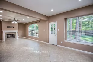 18 Bowie Bend Ct, Conroe, TX 77385 - Photo 13