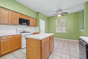 4805 Chrissie Dr, Pearland, TX 77584 - Photo 13