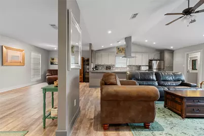 528 Indian Hill Boulevard, Livingston, TX 77351 - Photo 13