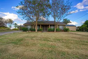 528 Indian Hill Blvd, Livingston, TX 77351 - Photo 1