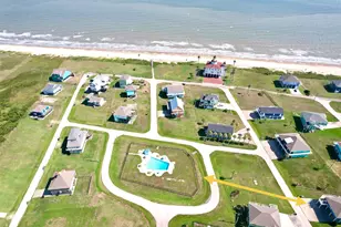 973 Marlin Dr, Crystal Beach, TX 77650 - Photo 3