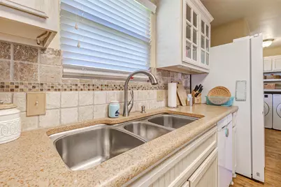 973 Marlin Drive, Crystal Beach, TX 77650 - Photo 15