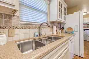 973 Marlin Dr, Crystal Beach, TX 77650 - Photo 15