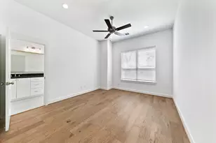 1127 E 23rd St, Houston, TX 77009 - Photo 27