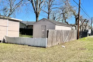 6321 Tacquard Dr, Hitchcock, TX 77563 - Photo 5