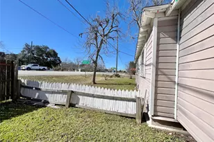 6321 Tacquard Dr, Hitchcock, TX 77563 - Photo 29