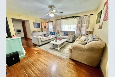 6321 Tacquard Drive, Hitchcock, TX 77563 - Photo 9