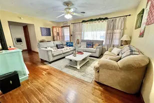 6321 Tacquard Dr, Hitchcock, TX 77563 - Photo 9