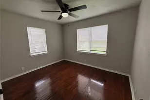 3521 Grassmere St, Houston, TX 77051 - Photo 7