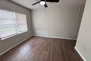 3521 Grassmere St, Houston, TX 77051 - Photo 3