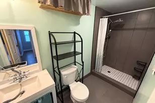 818 E 40th St, Houston, TX 77022 - Photo 3