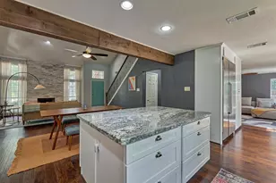 31 Grey Birch Pl, The Woodlands, TX 77381 - Photo 9