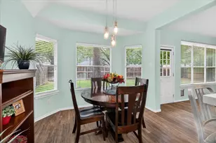 2414 Mills Creek Dr, Kingwood, TX 77339 - Photo 5