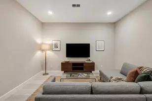 18023 Lobos Pt Ln, Conroe, TX 77302 - Photo 5